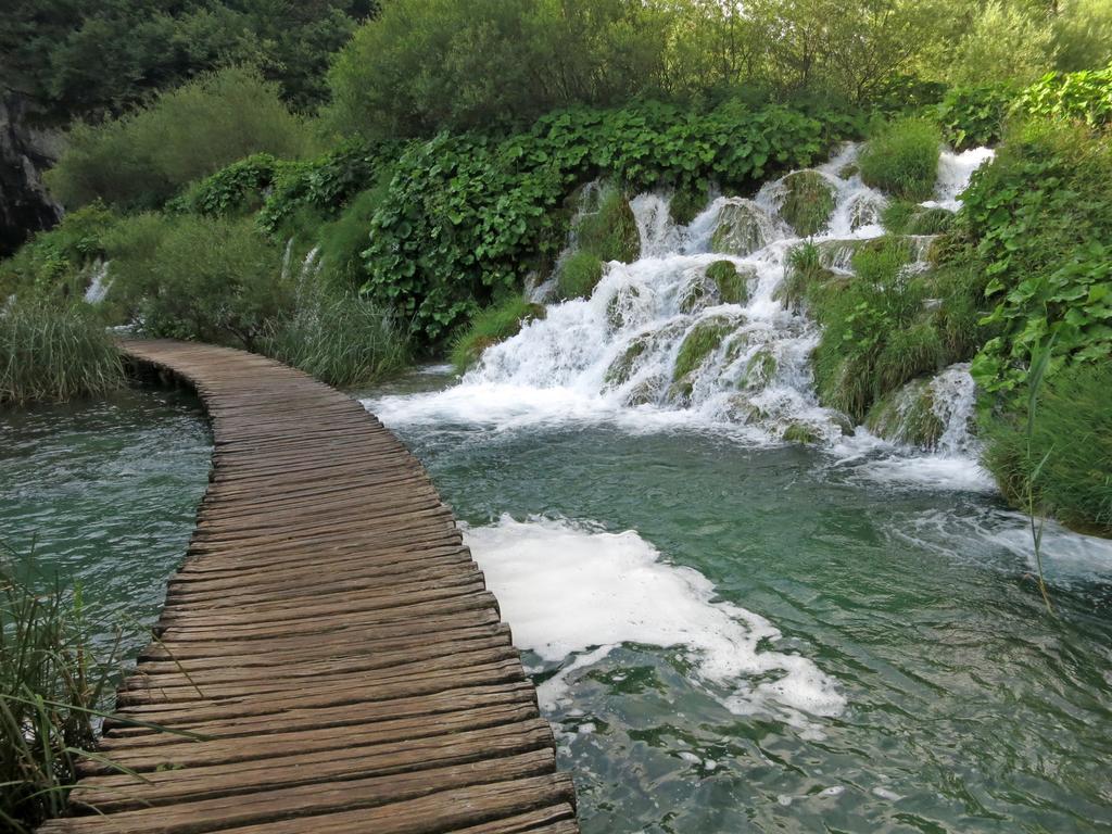 Plitvička Jezera Apartment Near The Lakes מראה חיצוני תמונה